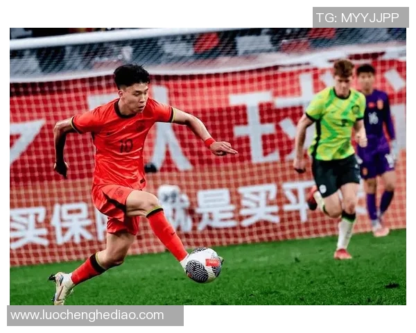 中国足球第二号球星是谁 他在国家队中的关键作用与未来前景分析