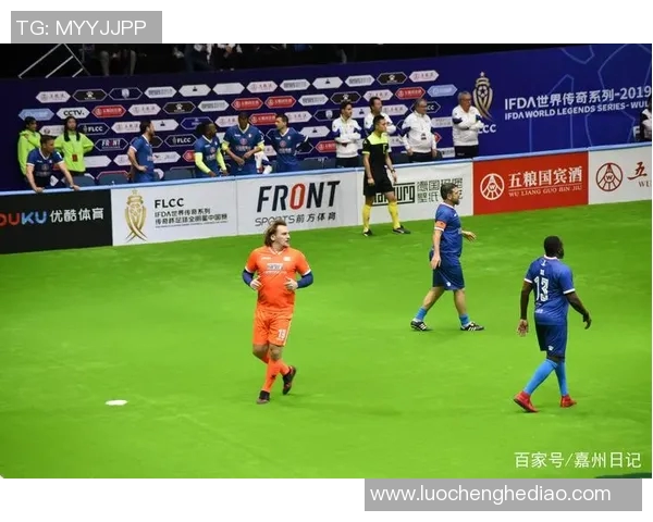 罗马足球传奇球星的辉煌历程与激情岁月再现绿色赛场风云